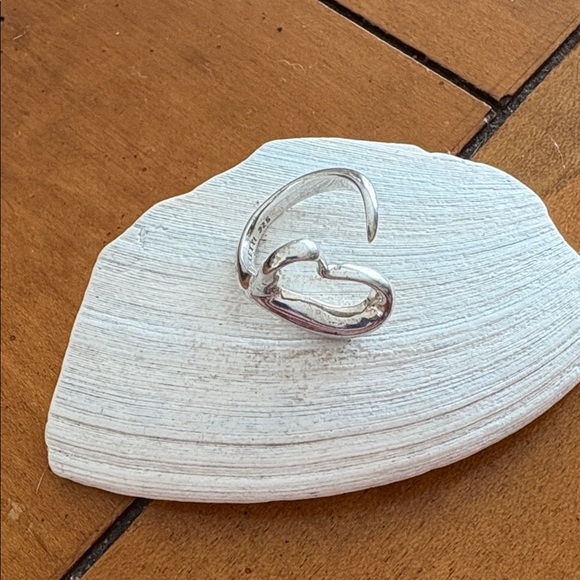 Tiffany & Co. Open Heart Ring Elsa Peretti Sterling Silver 925 Size 6 VGUC - Picture 8 of 10